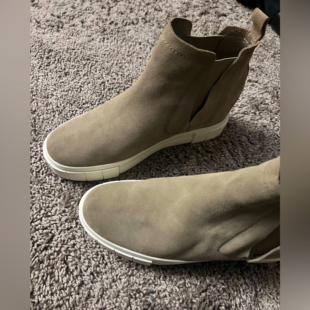 Dolce Vita wedge sneakers